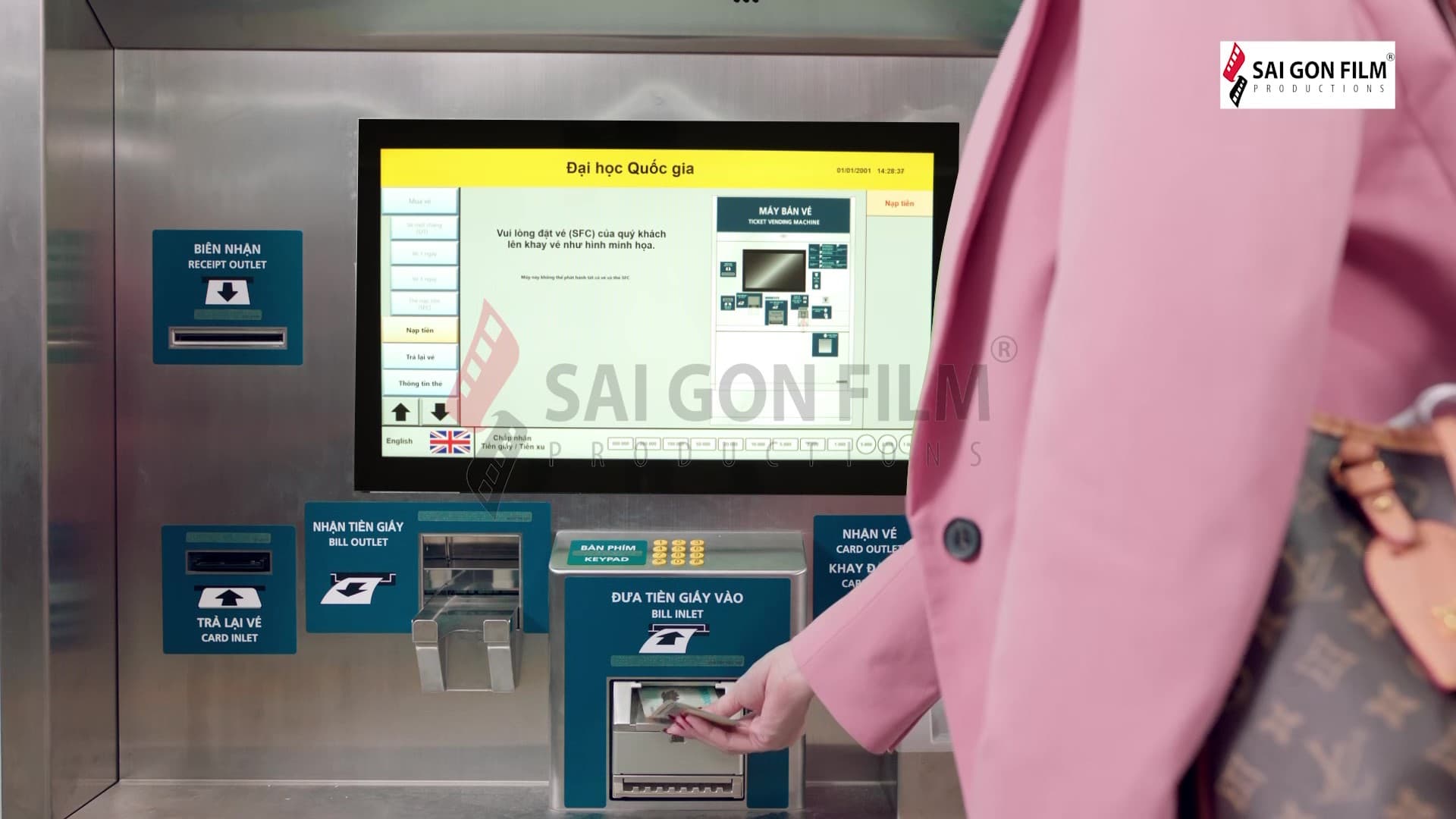 Máy bán vé ở ga Metro